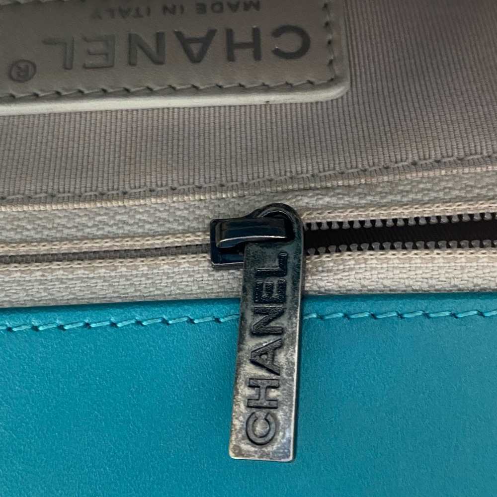 Chanel Blue Quilted Boy Bag - Picture 12 of 12